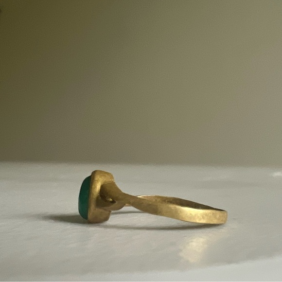 Handmade Green Onyx Gemstone Ring - Picture 5 of 5